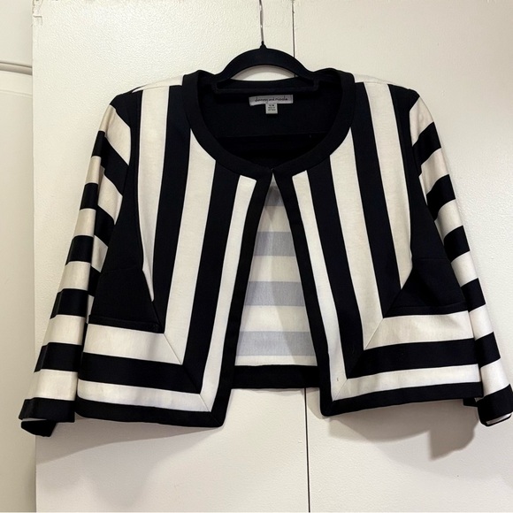 Danny & Nicole Elegant Black Jacket - Picture 2 of 6